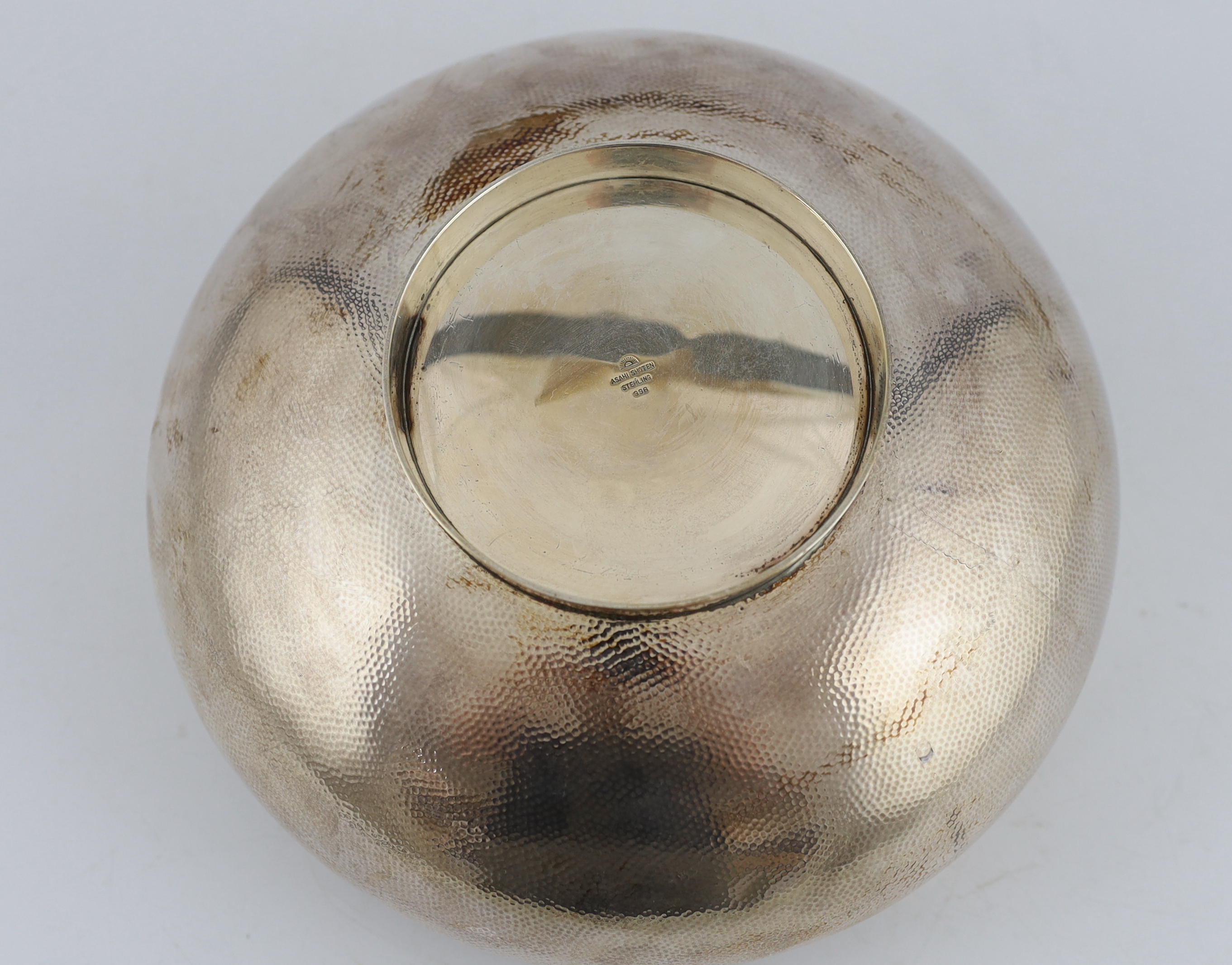 A 20th century Japanese planished silver ‘flower bud’ circular bowl, by Asahi Shoten